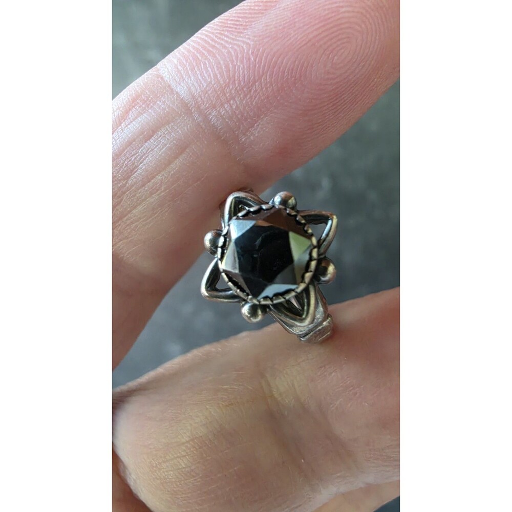 925 Sterling Silver Hematite Floral Ring Vintage, SIZE US 5